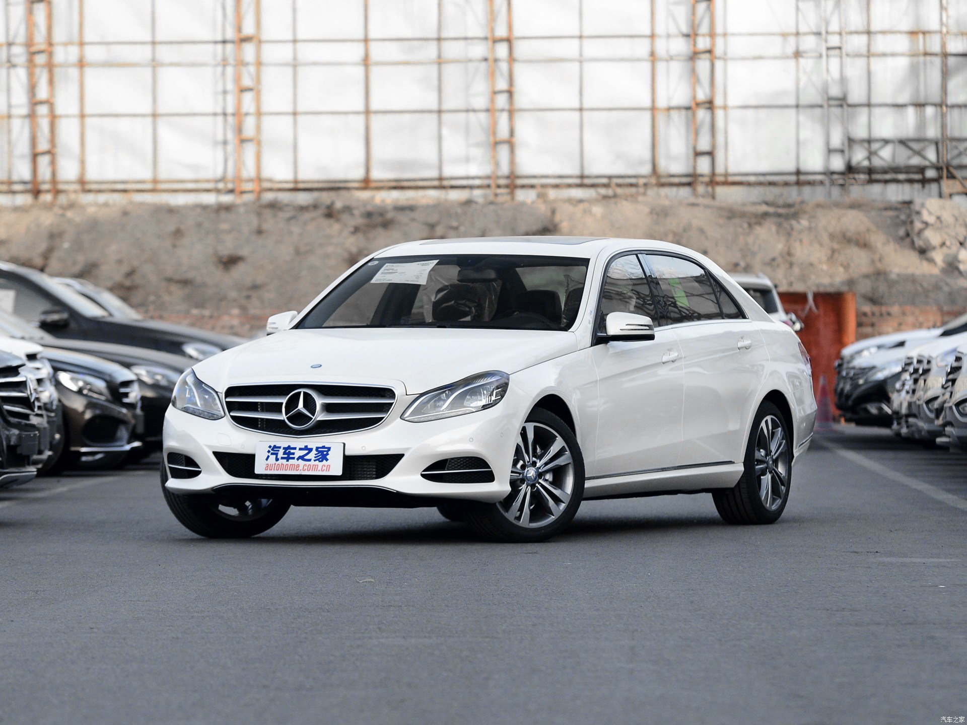奔驰E级系列2015款 E 180 L 运动型