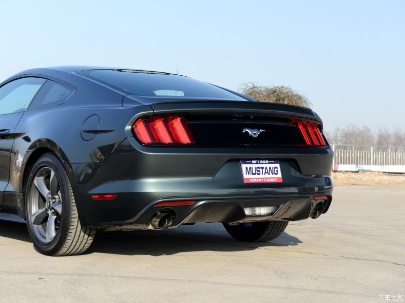 汽车之家 新款2015福特Mustang 2.3T AT自动版