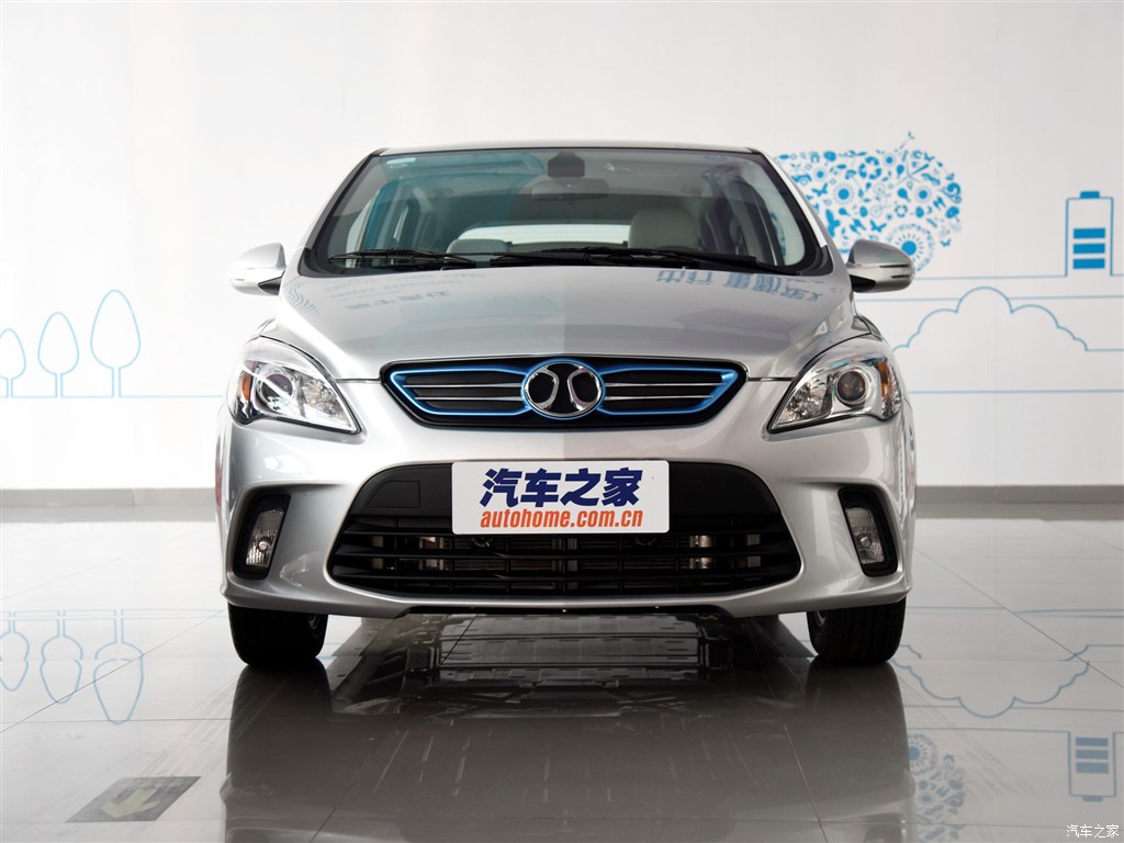 北汽EV200米兰银