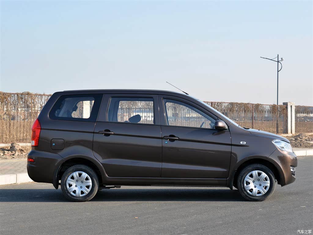 东风小康 东风风光330 2014款 1.5l手动实用型dk15-02