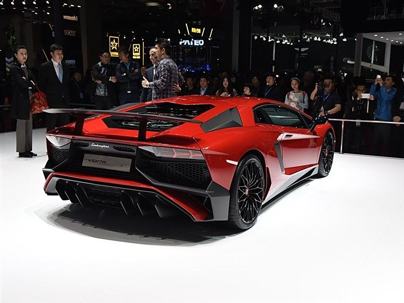 兰博基尼 aventador 2015款 lp 750-4 superveloce