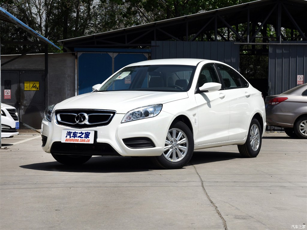 北京汽车 绅宝d50 2015款 1.5l cvt标准超值导航版