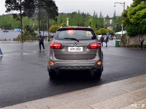 【开斗气车导致追尾谁的责任 前方车辆全责_浙