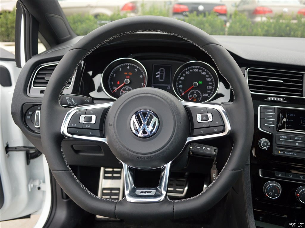 一汽-大众 高尔夫 2015款 1.4tsi 自动r-line