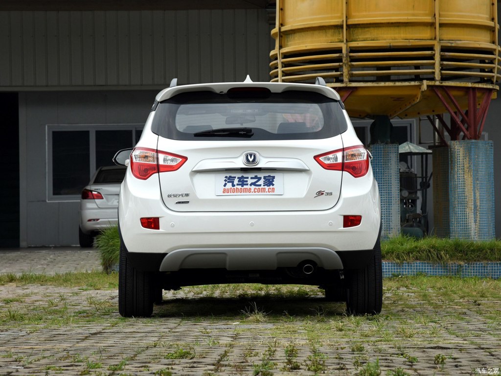 长安汽车 长安cs35 2015款 1.6l 手动尊贵型 国v