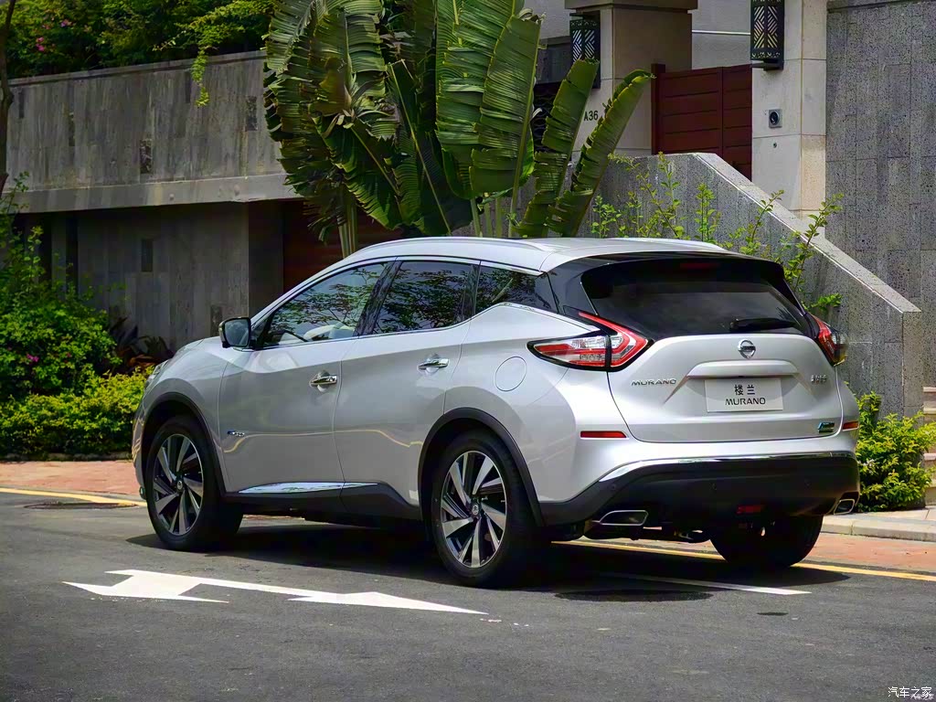 楼兰 2015款 2.5 S\/C HEV XV 四驱混动旗舰版