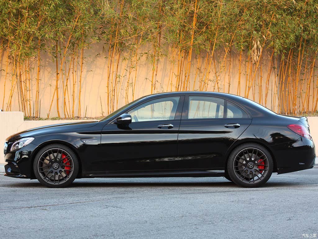 奔驰AMG C 63 S,奔驰E400Coupe 梅赛德斯-amg 奔驰c级amg 2015款 amg c 63 s