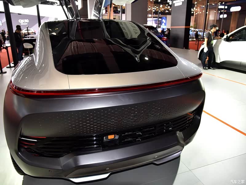 【图】奇点汽车 奇点iS6 2017上海车展_5353