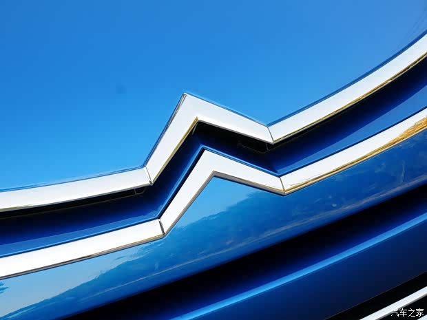 雪铁龙东风雪铁龙雪铁龙C22013款 CROSS 1.4L 手动运动型 雪铁龙东风雪铁龙雪铁龙C22013款 CROSS 1.4L 手动运动型