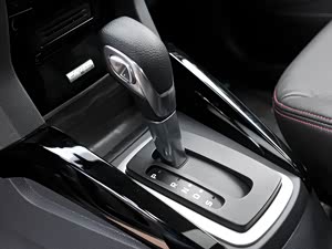2013 1.5L Զ