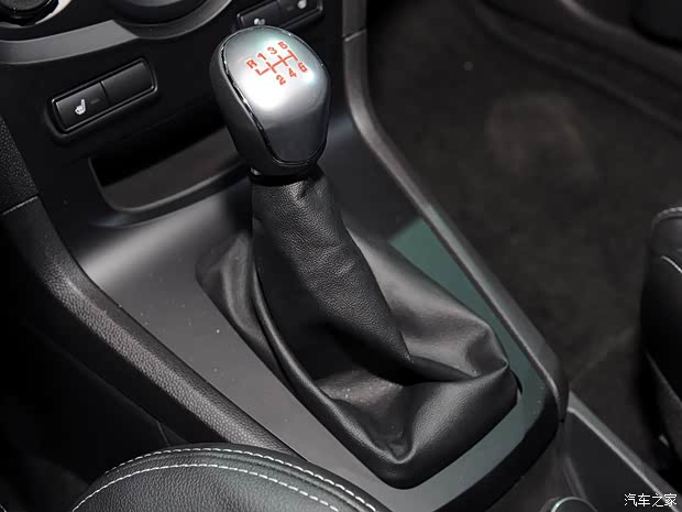 福特福特(進(jìn)口)嘉年華(進(jìn)口)2014款 五門兩廂版 ST