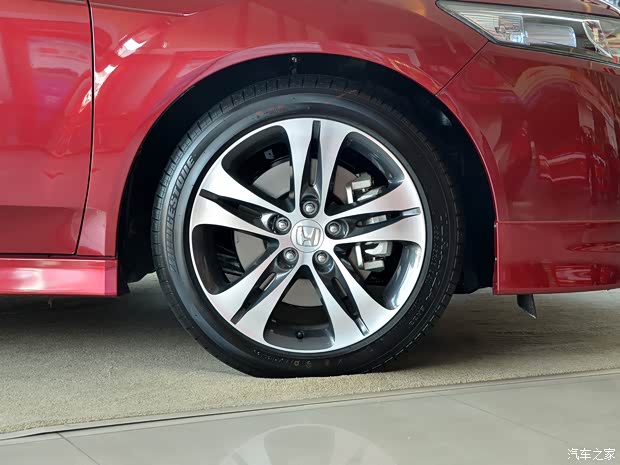东风本田 思铂睿 2013款 2.4L TYPE-S 东风本田 思铂睿 2013款 2.4L TYPE-S