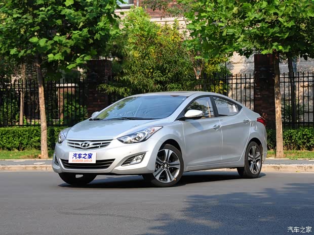 北京现代 朗动 2012款 1.8L 自动尊贵型