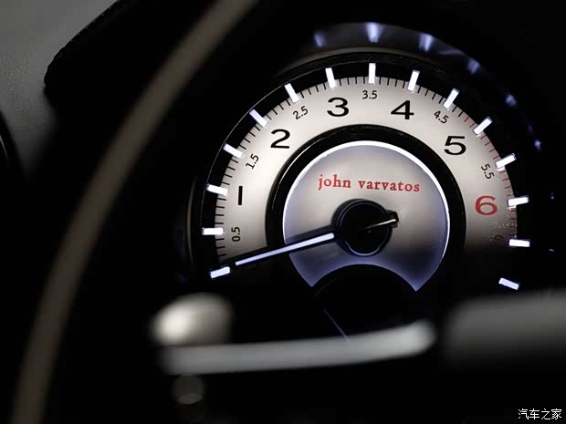 克莱斯勒克莱斯勒(进口)克莱斯勒300C(进口)2013款 John Varvatos 克莱斯勒克莱斯勒(进口)克莱斯勒300C(进口)2013款 John Varvatos