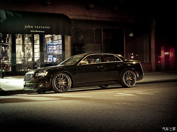 克莱斯勒克莱斯勒(进口)克莱斯勒300C(进口)2013款 John Varvatos 克莱斯勒克莱斯勒(进口)克莱斯勒300C(进口)2013款 John Varvatos