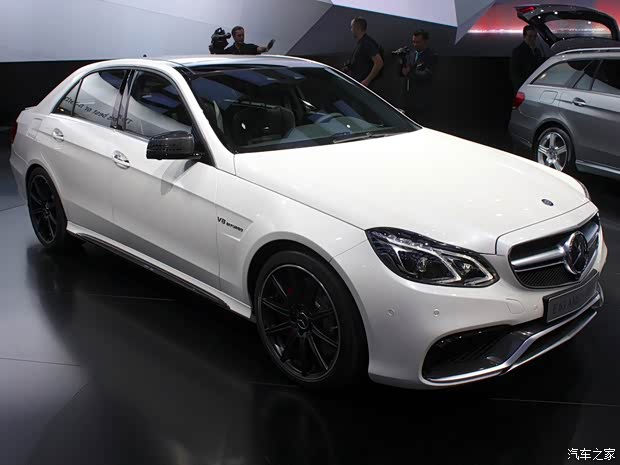 梅赛德斯-AMG 奔驰E级AMG 2014款 E 63 AMG 梅赛德斯-AMG 奔驰E级AMG 2014款 E 63 AMG