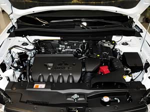 欧蓝德(进口)2013款 2.0L 四驱都市导航版 5座