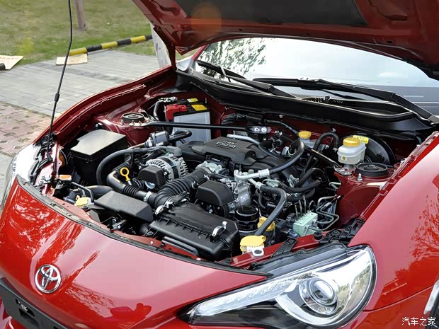丰田(进口) 丰田86 2013款 2.0L 手动豪华型