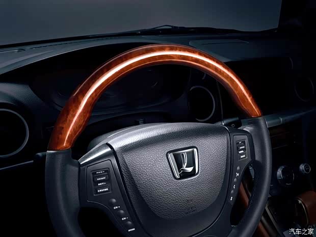 納智捷東風(fēng)裕隆大7 SUV2014款 2.2T 超級鋒芒版