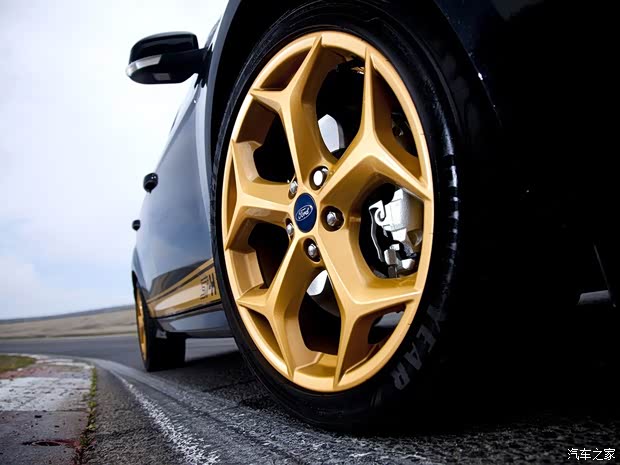 福特福特(进口)福克斯(进口)2014款 ST-H 限量版 福特福特(进口)福克斯(进口)2014款 ST-H 限量版