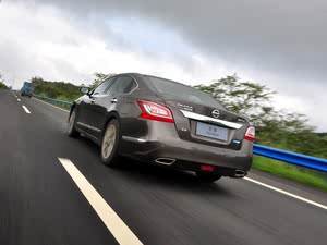 ղղ2014  2.5L VIP