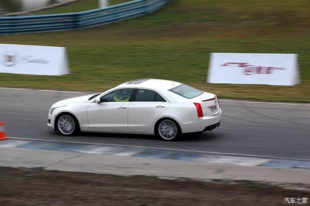 凯迪拉克凯迪拉克(进口)凯迪拉克ATS(进口)2014款 28T 领先型