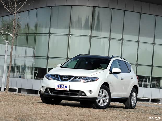 東風日產(chǎn) 樓蘭 2013款 3.5L CVT 榮耀版 東風日產(chǎn) 樓蘭 2013款 3.5L CVT 榮耀版