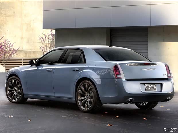克萊斯勒克萊斯勒(進口)克萊斯勒300C(進口)2014款 S基本型