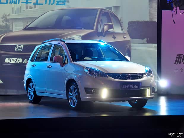 铃木昌河铃木利亚纳A62014款 两厢 1.5L 自动梦想型 铃木昌河铃木利亚纳A62014款 两厢 1.5L 自动梦想型