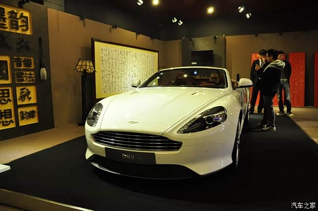 阿斯頓·馬丁阿斯頓·馬丁阿斯頓·馬丁DB92013款 6.0L Volante