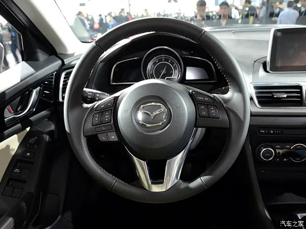 马自达马自达(进口)马自达3(进口)2014款 三厢版 马自达马自达(进口)马自达3(进口)2014款 三厢版