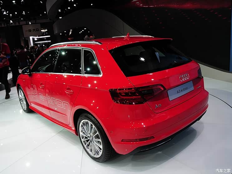 WϊW(M(jn))WA3(M(jn))2013 e-tron Concept