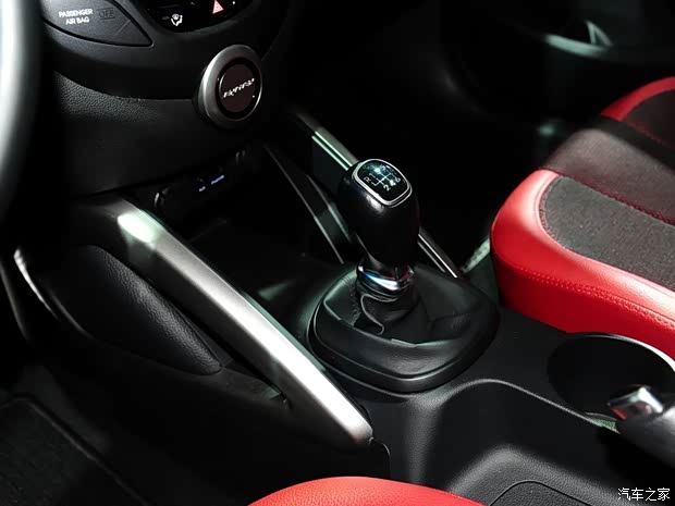 现代现代(进口)Veloster飞思2014款 Turbo R-Spec 现代现代(进口)Veloster飞思2014款 Turbo R-Spec