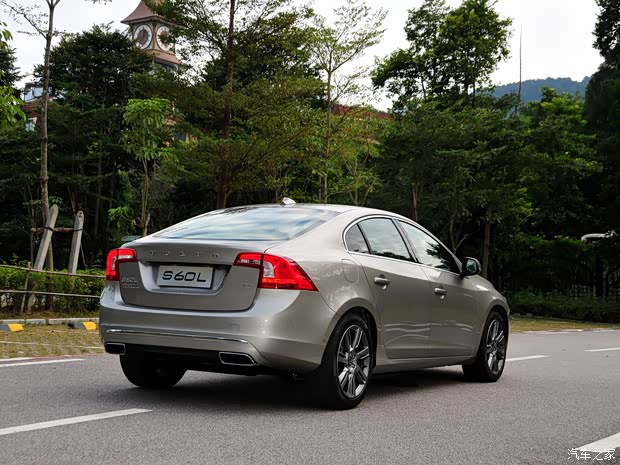 沃尔沃沃尔沃亚太沃尔沃S60L2014款 基本型