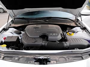 ����˹��300C(����) 2013�� 3.6L S���а�