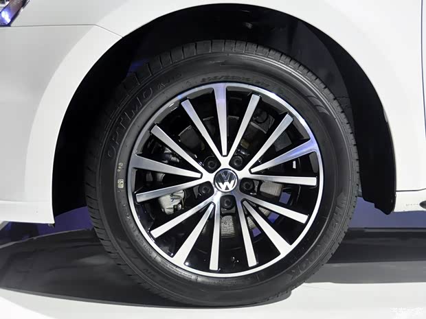 大众上海大众朗行2014款 1.4TSI 自动运动版 大众上海大众朗行2014款 1.4TSI 自动运动版