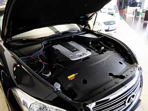 ӢQ70L 2013 2.5L °