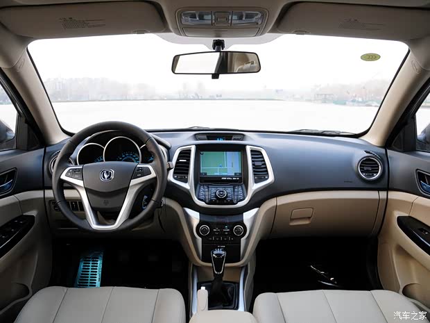 長安長安汽車逸動2014款 1.6L 手動尊貴型 京V