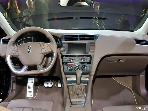 DS长安标致雪铁龙DS 5LS2014款 基本型 DS长安标致雪铁龙DS 5LS2014款 基本型