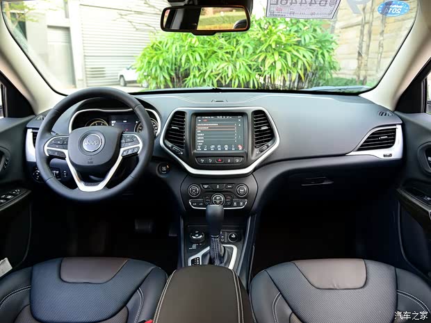 JeepJeep自由光2014款 2.4L 精锐版