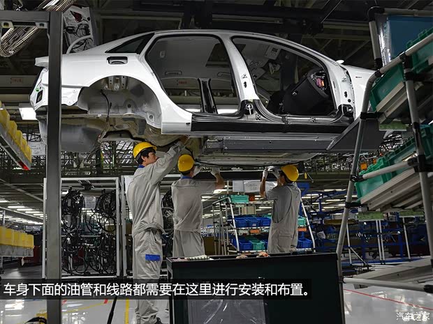 奥迪一汽-大众奥迪奥迪A4L2013款 40 TFSI quattro个性运动型