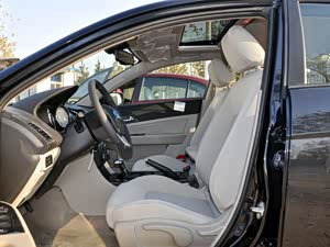 B50 2013 1.6L AT