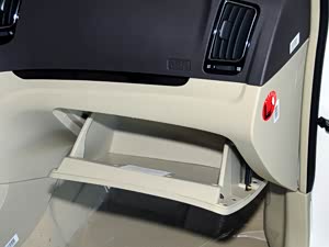 ȫ��ӥGC7 2013�� 1.5L �ֶ������
