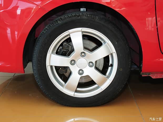 吉利全球鹰吉利汽车熊猫2011款 1.3L 手动舒适型Ⅱ 吉利全球鹰吉利汽车熊猫2011款 1.3L 手动舒适型Ⅱ