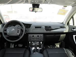 ѩ����C5 2013�� 2.3L �Զ���Ԧ��