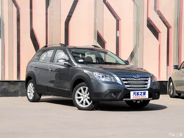 東風(fēng)風(fēng)神東風(fēng)乘用車風(fēng)神H302012款 Cross 1.6L 手動尊逸型