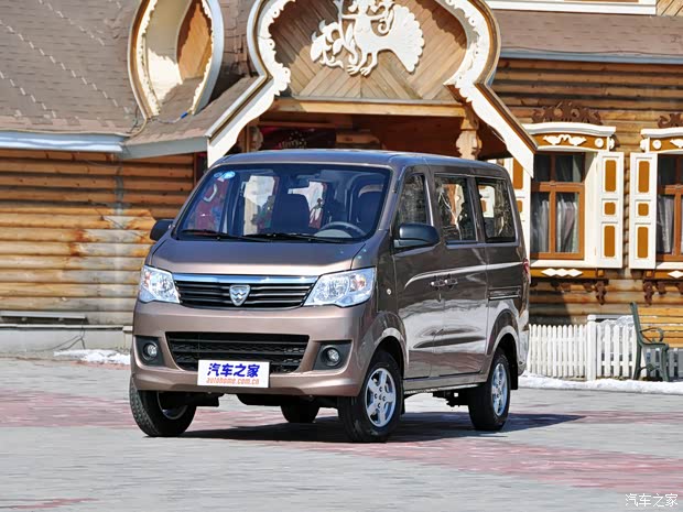 哈飞汽车 中意V5 2013款 1.3L豪华型M13R