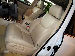 �׿���˹LX 2013�� 570