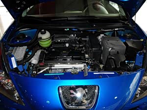 ����207 2013�� CROSS 1.4L �ֶ�Ԧ����