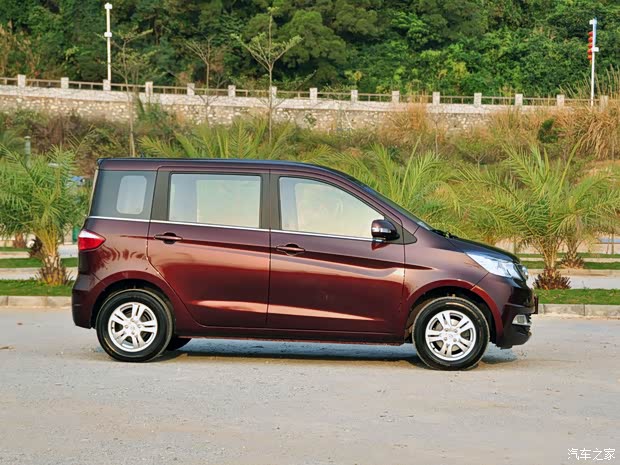 长安商用长安汽车欧力威2013款 1.2L 手动精英型 长安商用长安汽车欧力威2013款 1.2L 手动精英型